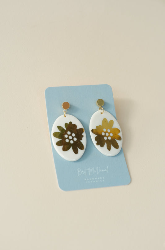 Mod Daisy Earring